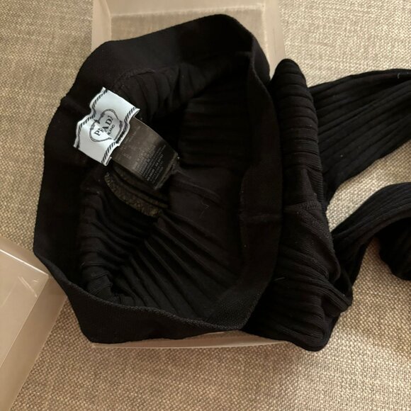 Prada Tights - Picture 5 of 6